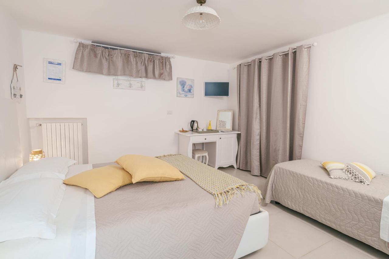 فندق La Terrazza Sulla Rupe Relais أوستوني المظهر الخارجي الصورة