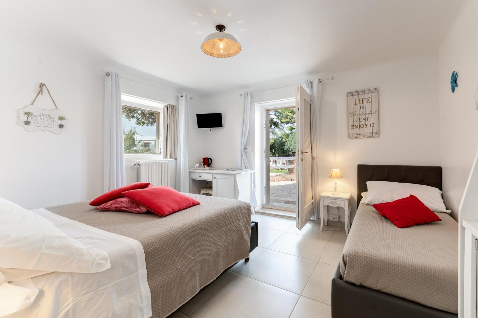 فندق La Terrazza Sulla Rupe Relais أوستوني المظهر الخارجي الصورة