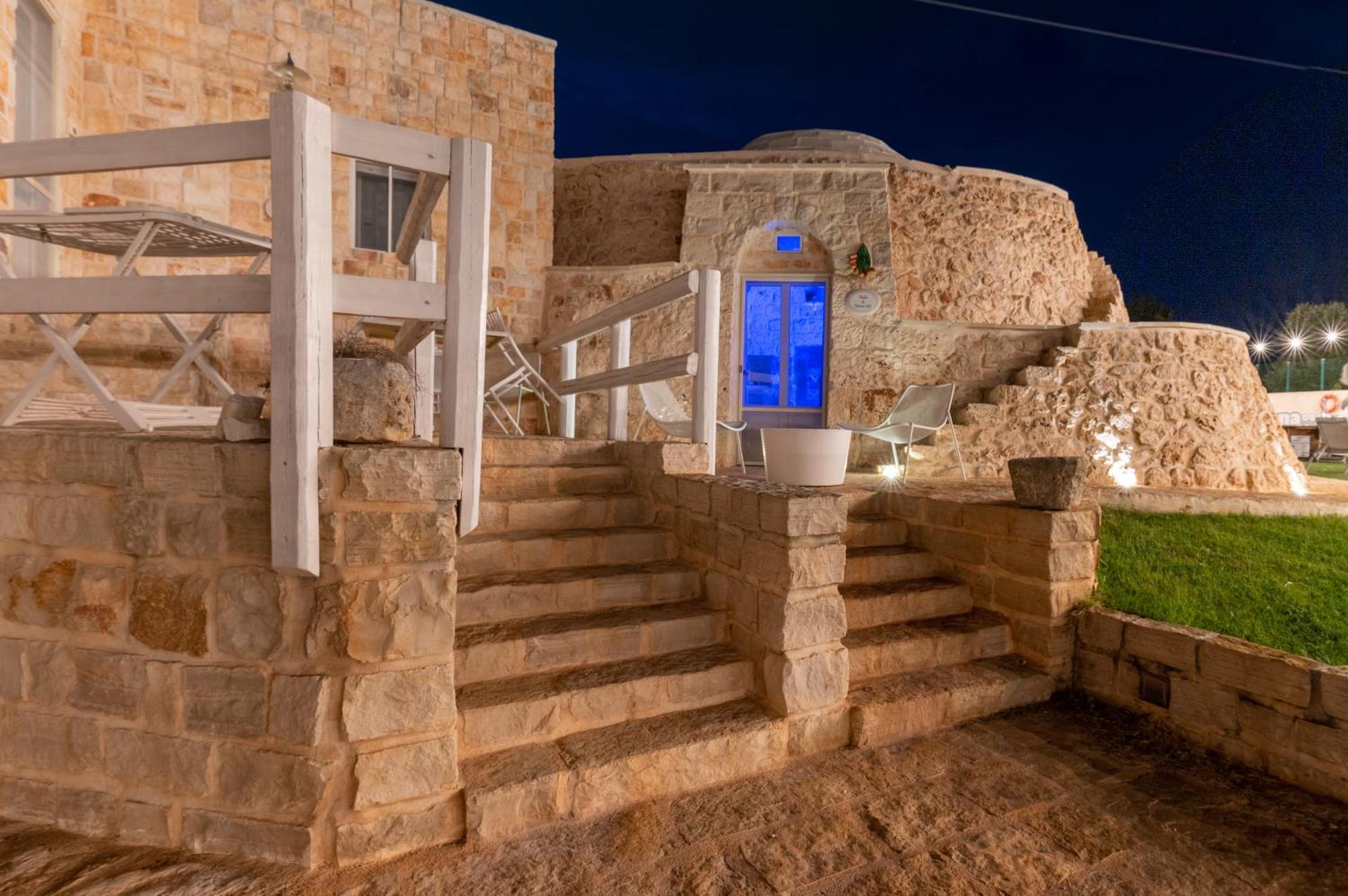 فندق La Terrazza Sulla Rupe Relais أوستوني المظهر الخارجي الصورة